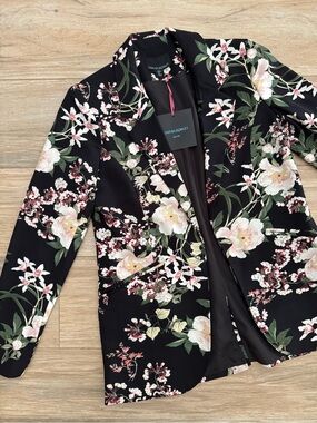 NWT Cynthia Rowley Floral Jacket Size Small